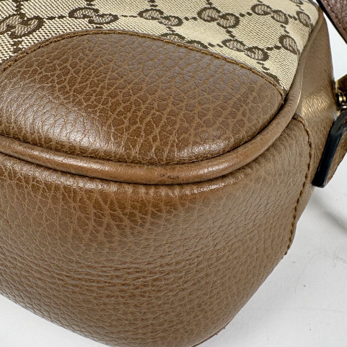 Gucci GG Pattern Shoulder Bag Canvas Brown — view 3