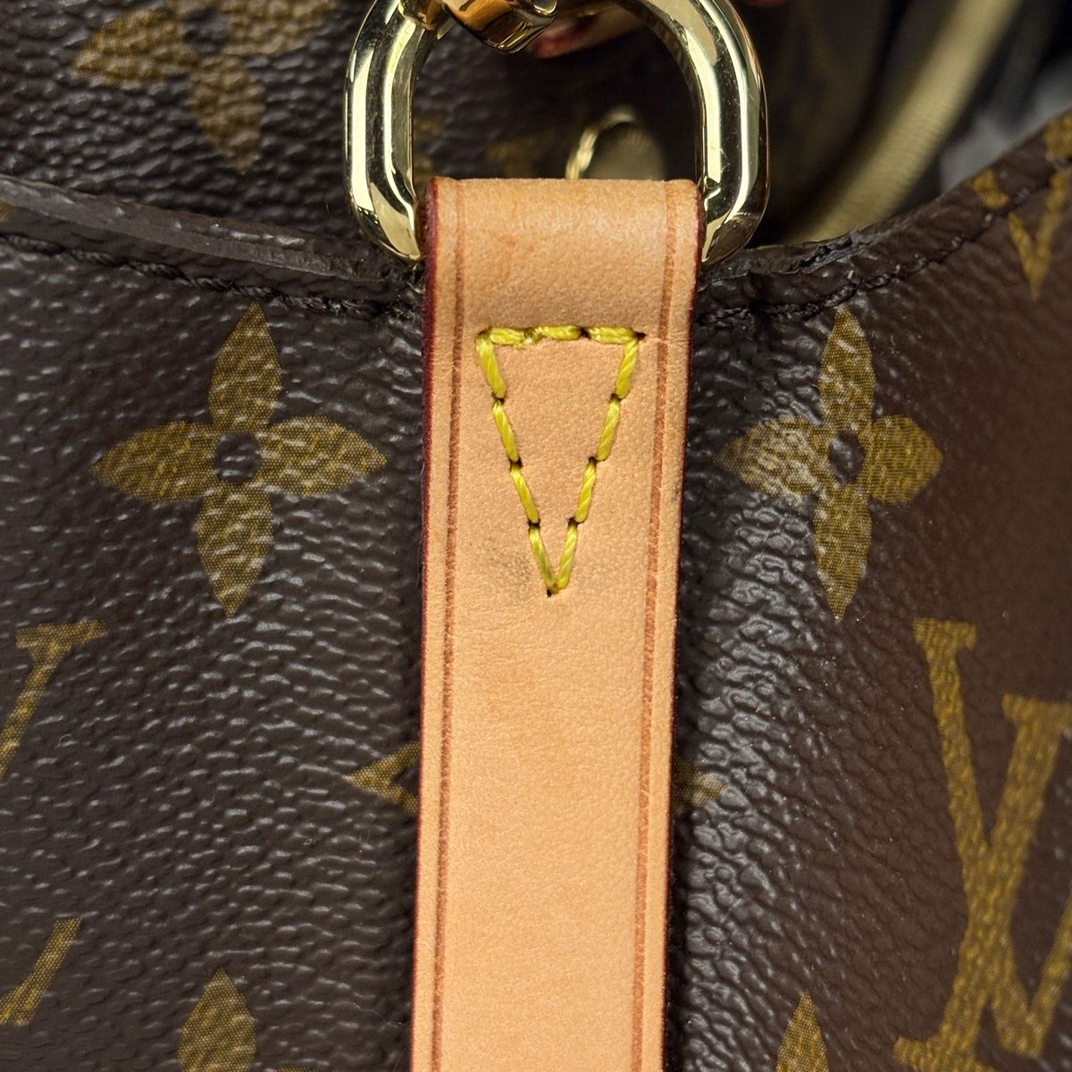 Louis Vuitton Montaigne MM Shoulder Bag 2-Way Monogram Brown — view 4