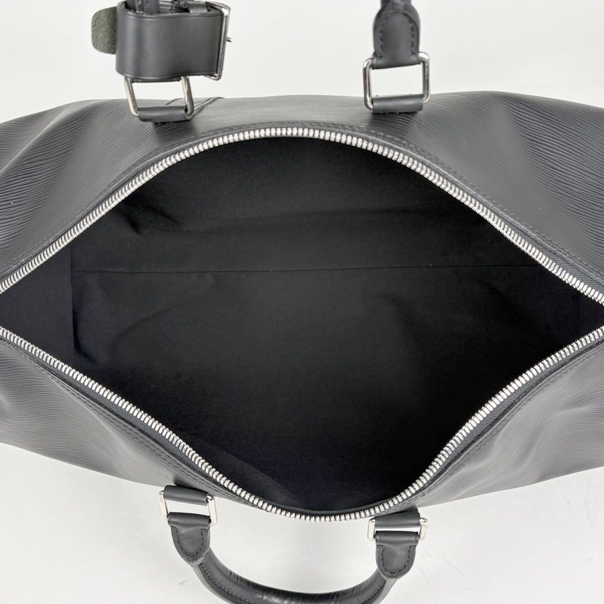 Louis Vuitton Keepall 45 Boston Bag Epi Noir — view 9