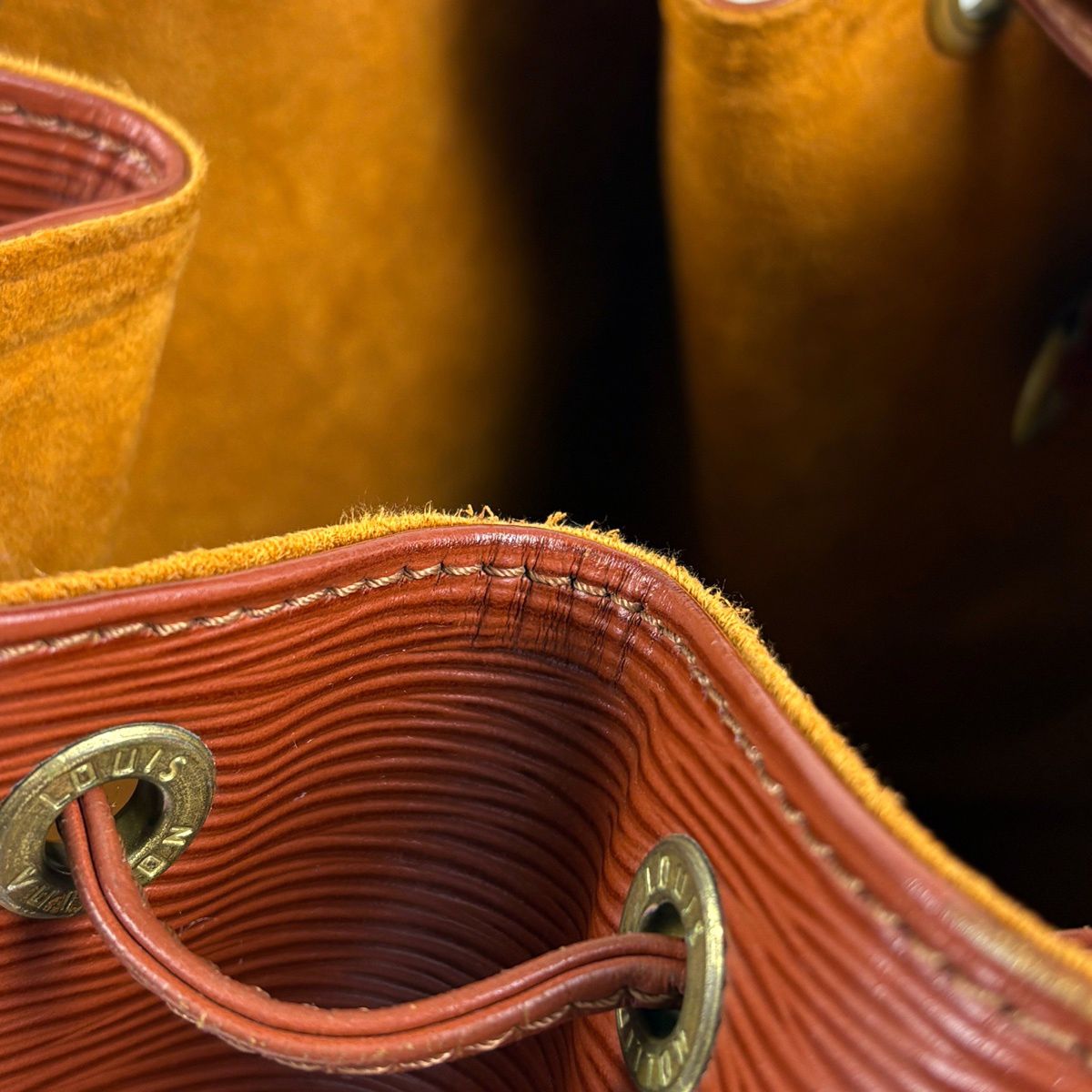 Louis Vuitton Petit Noe Shoulder Drawstring Bag Epi Kenya Brown — view 8