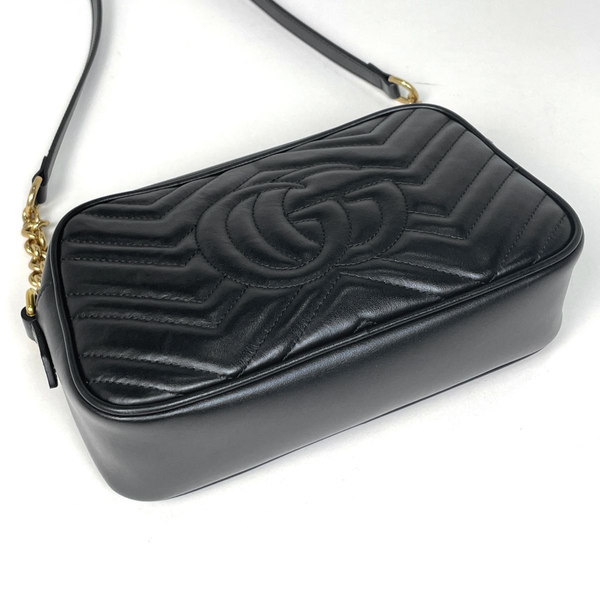 Gucci GG Marmont Chain Shoulder Bag Leather Black — view 2