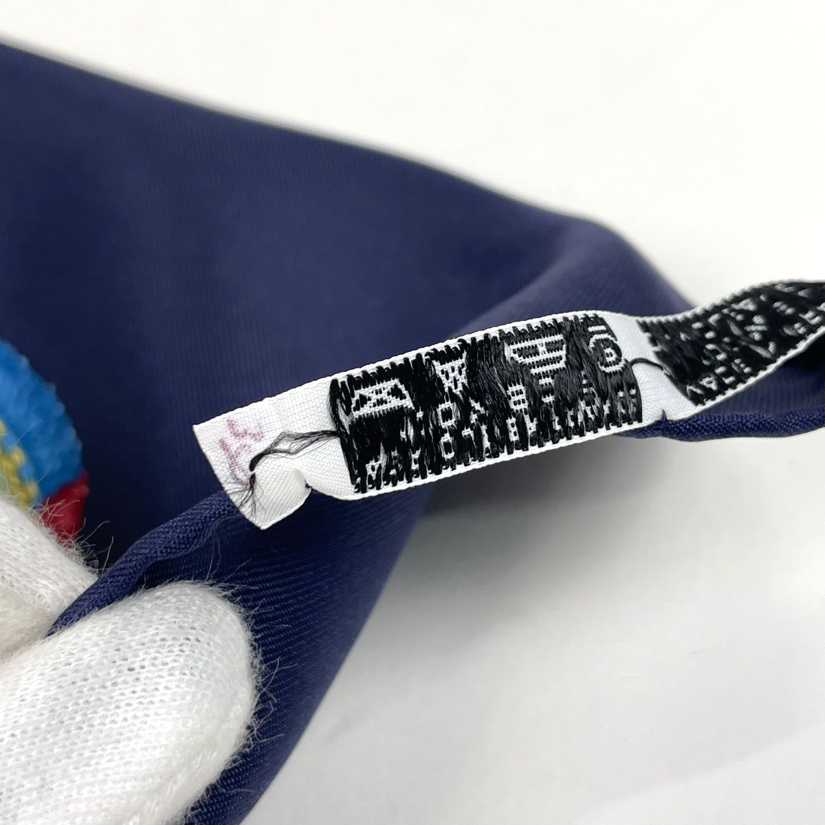 Hermes Carre 90 Cavaliers Peuls Horseman of the Poul Tribe Scarf Silk Navy — view 3