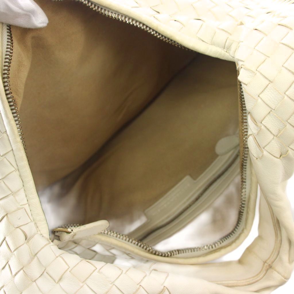 Bottega Veneta Intrecciato Hobo Handbag Leather White KH — view 5