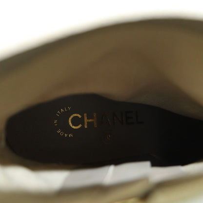 Chanel Short Boots Round Toe Wedge Sole CC Logo Suede Quilted Contrast Bicolor — view 8