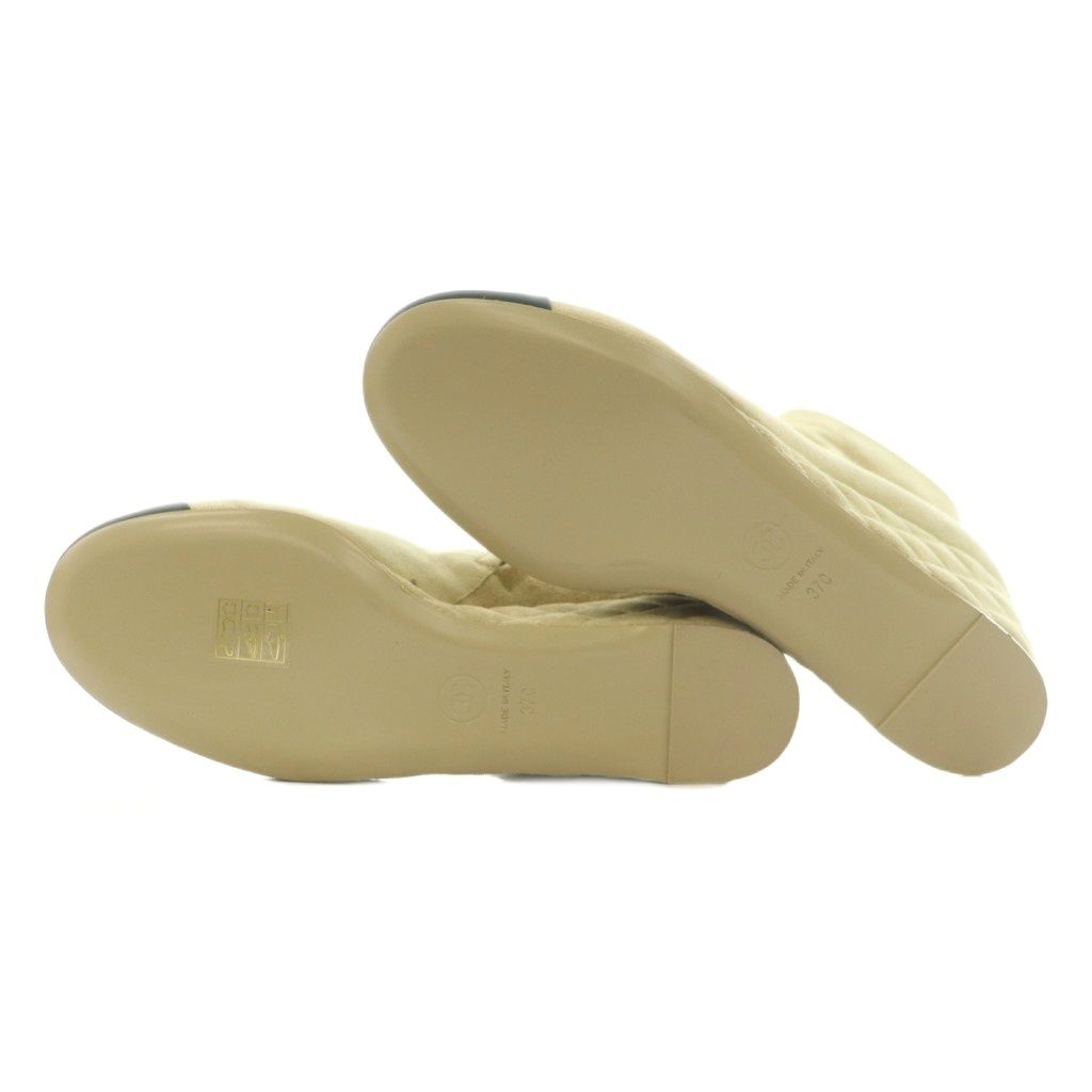 Chanel Short Boots Round Toe Wedge Sole CC Logo Suede Quilted Contrast Bicolor — view 6