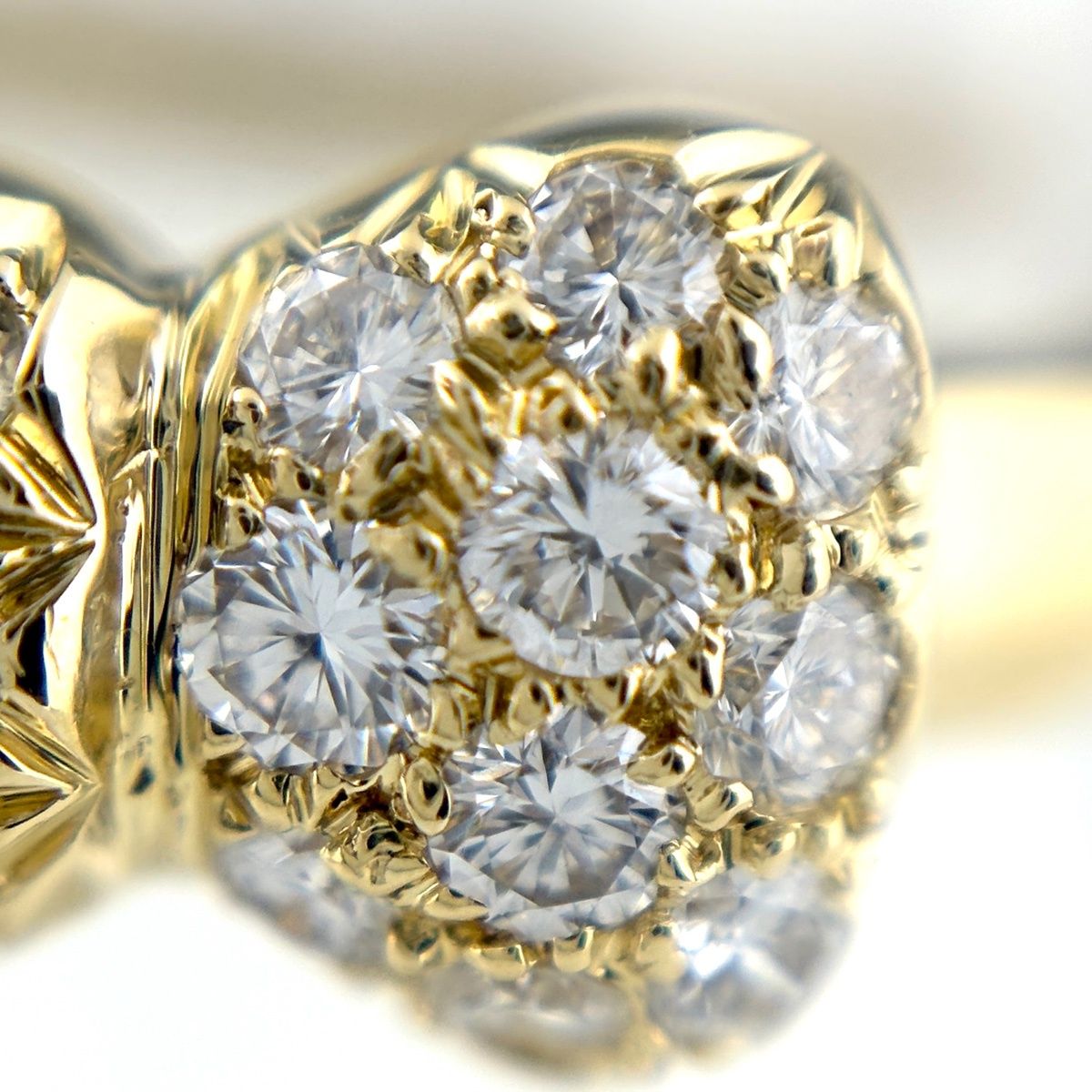 Van Cleef & Arpels Ribbon Motif Ring YG Yellow Gold Pave Diamond 750 18k — view 3