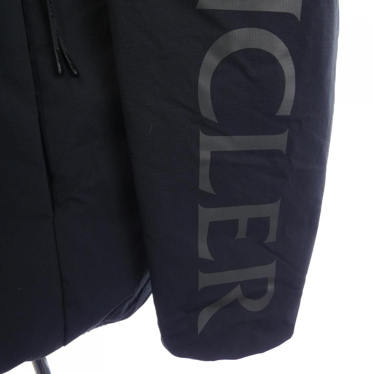 Moncler Ponset Down Jacket — view 7