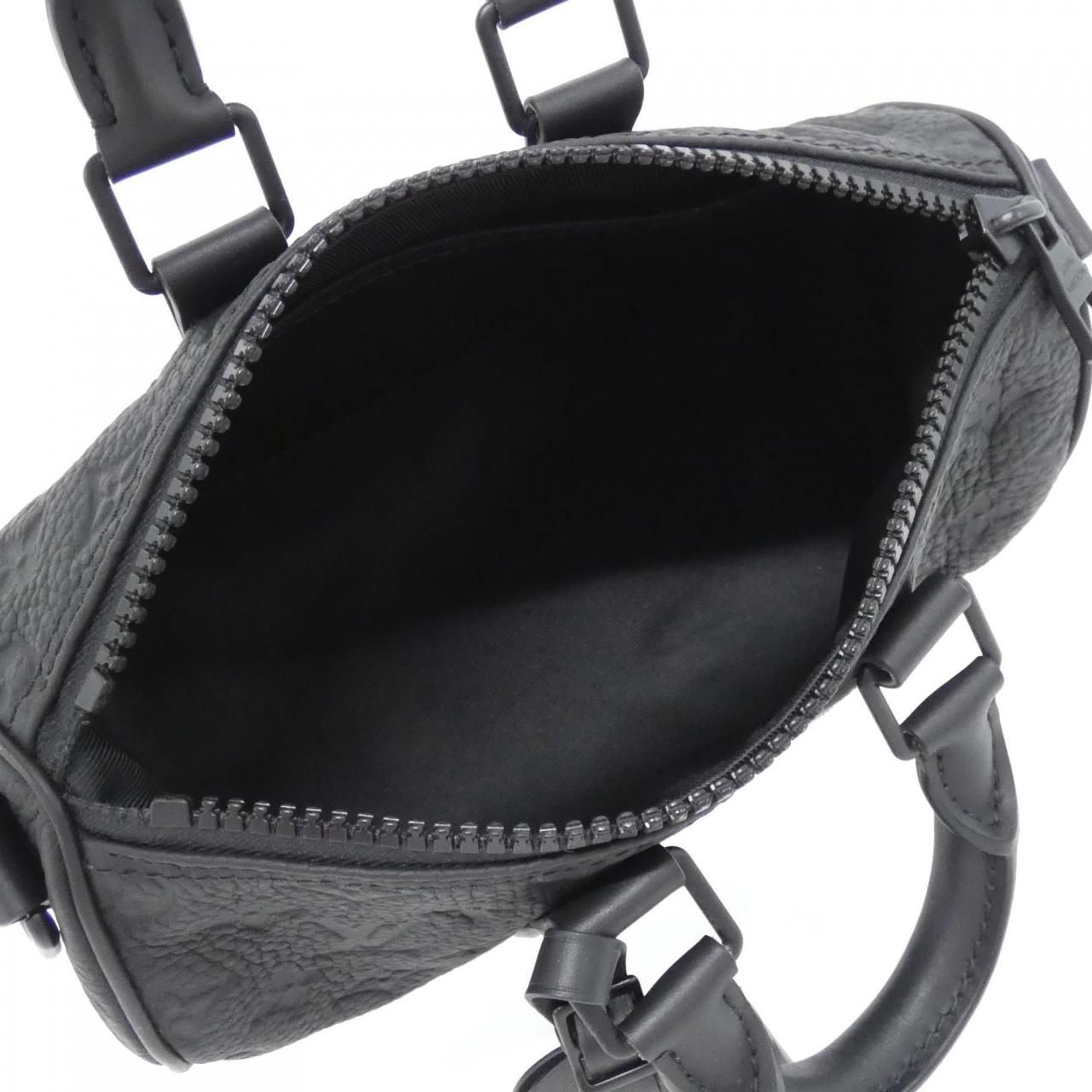 Louis Vuitton Taurillon Monogram Keepall Bandouliere 25 cm Boston — view 9