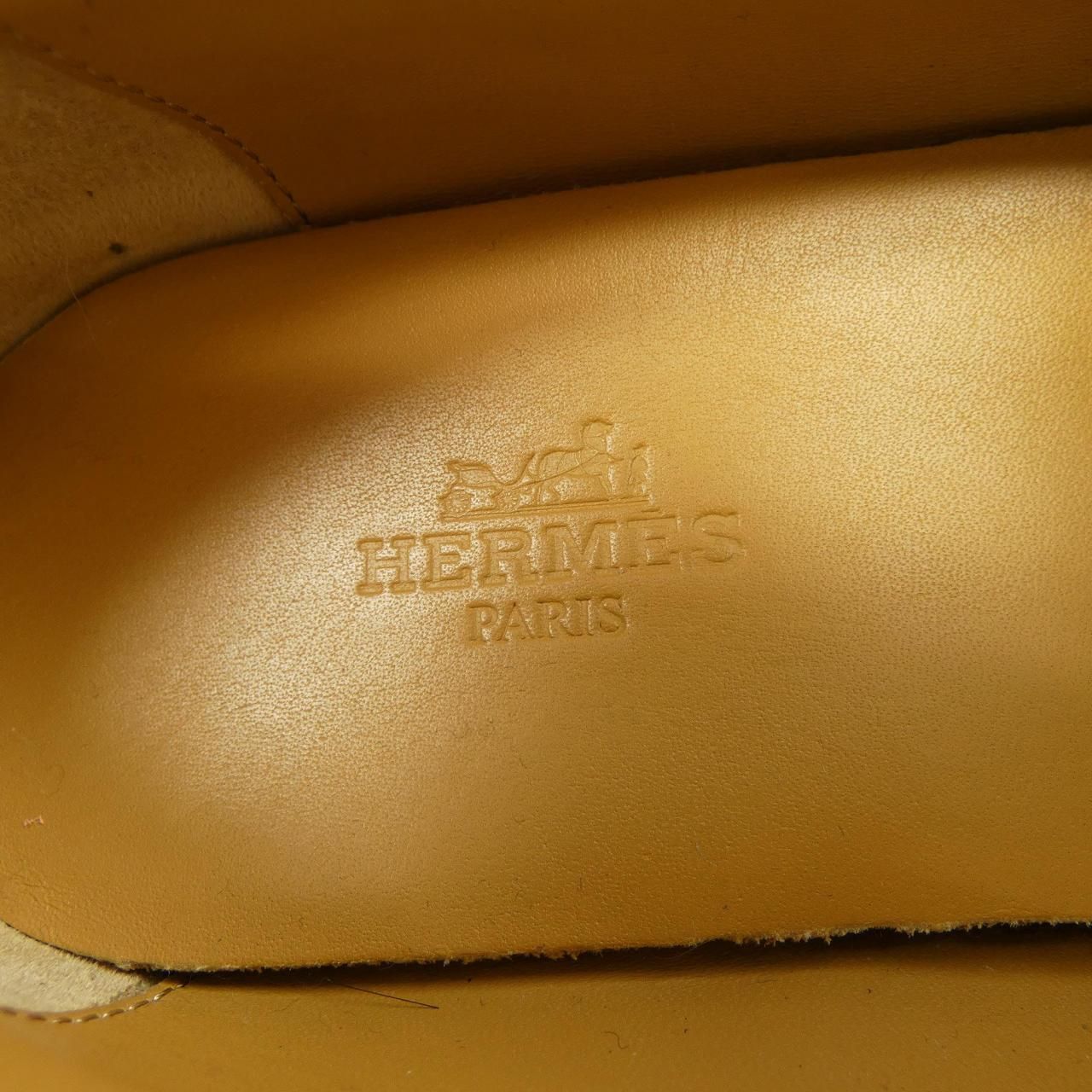 Hermes Icon Kelly Buckle Shoes — view 6