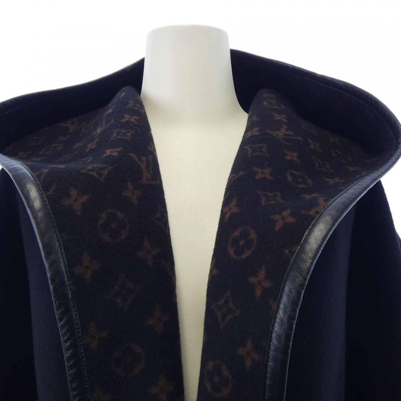 Louis Vuitton Cape & Ponchos Black — view 5