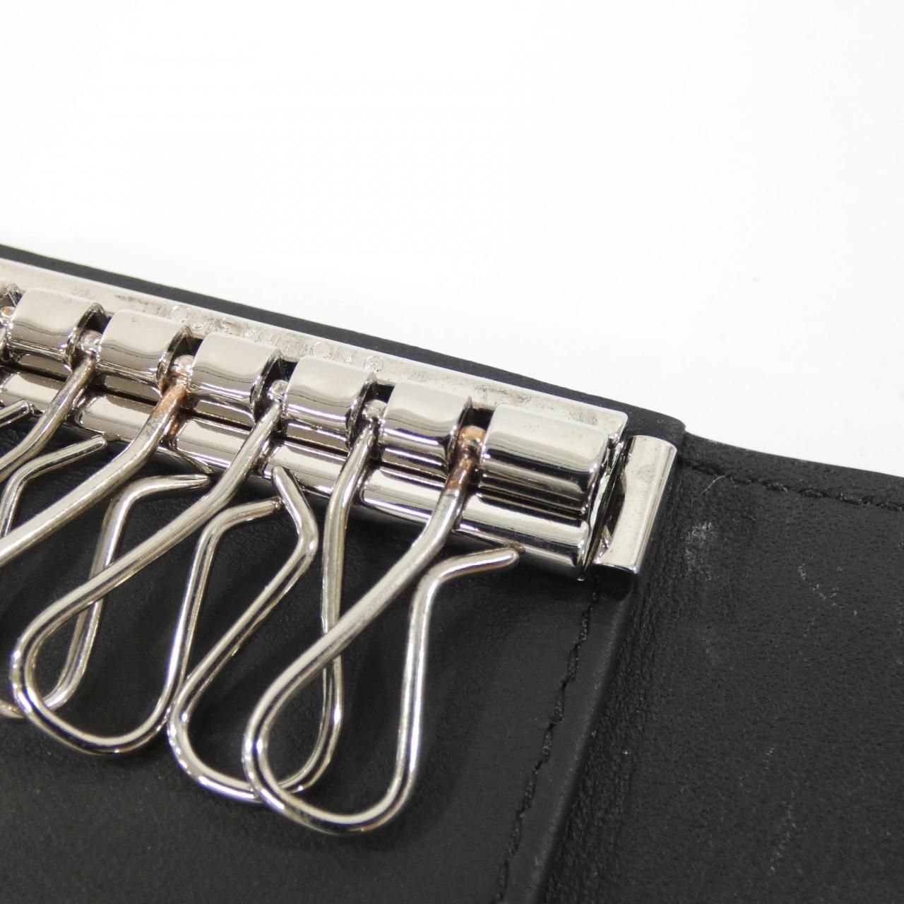 Louis Vuitton Monogram Shadow Multicles Key Case Key Holder — view 5
