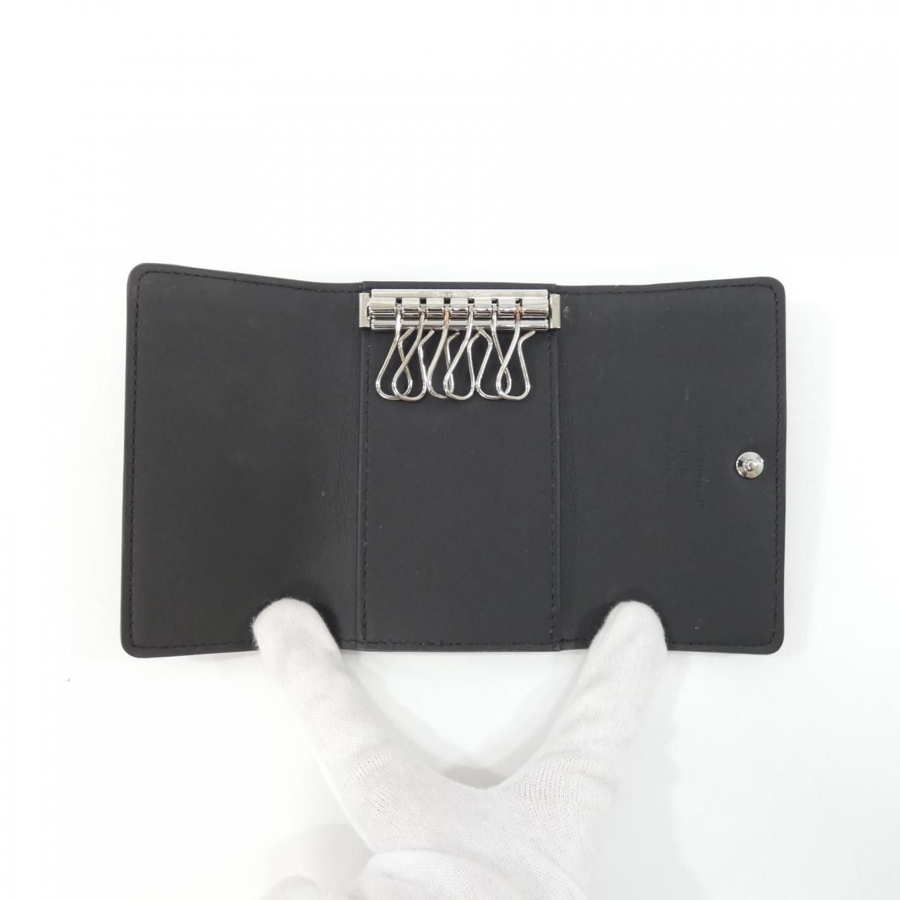 Louis Vuitton Monogram Shadow Multicles Key Case Key Holder — view 4