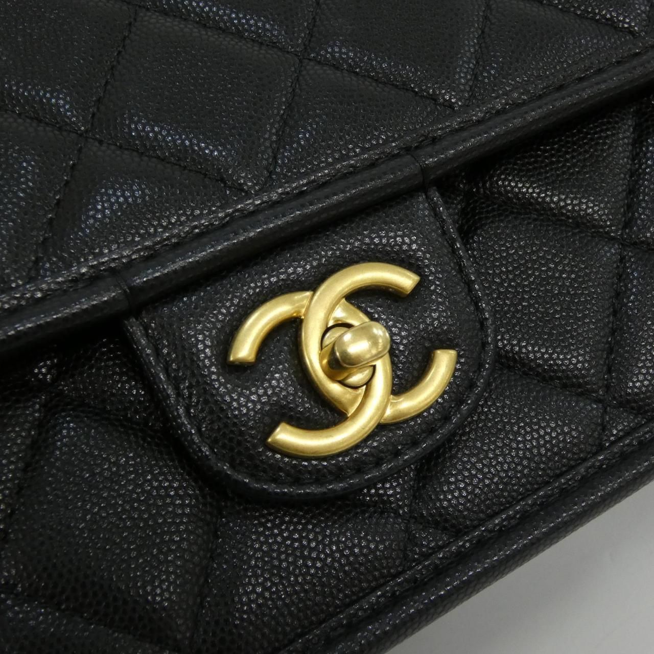 Chanel Bag Handbag Black — view 4