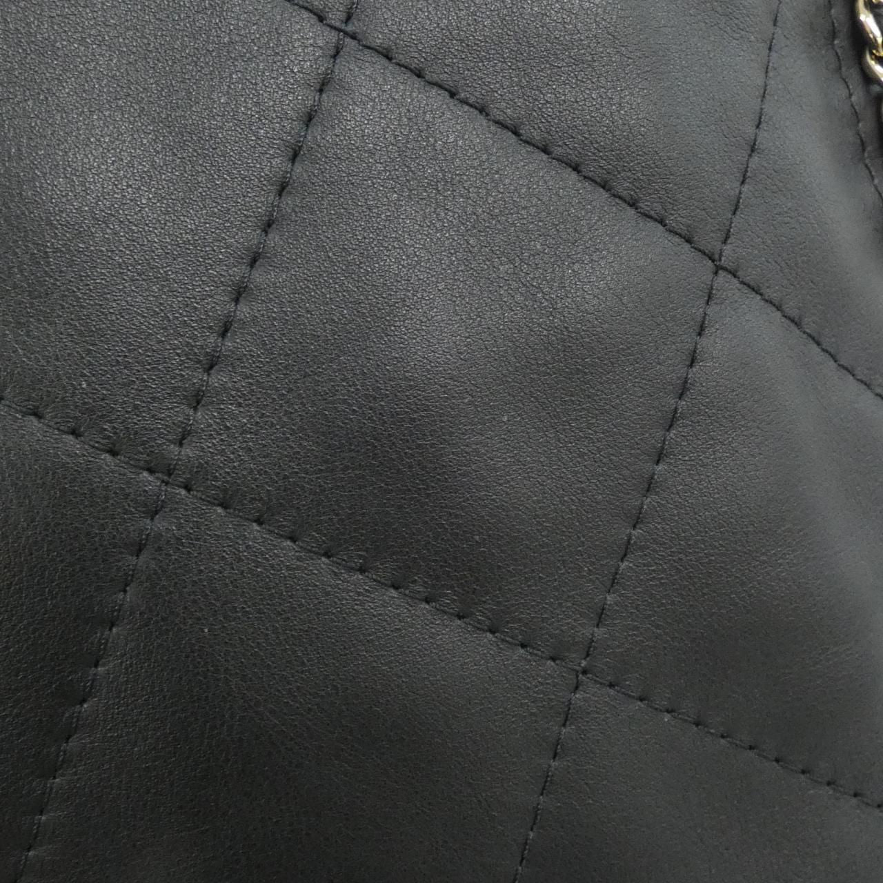 Chanel Shoulder Bag Black — view 4