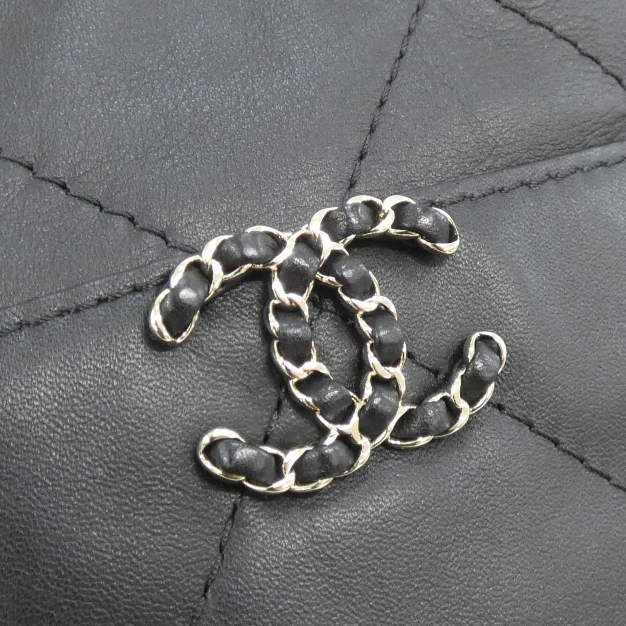 Chanel Shoulder Bag Black — view 5