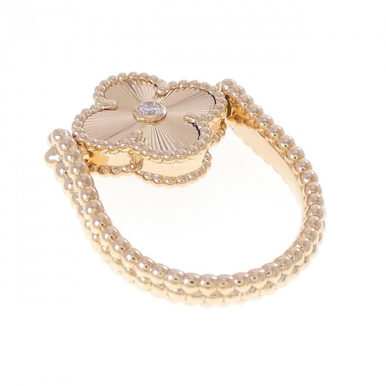 Van Cleef & Arpels Vintage Alhambra Reversible Ring — view 4