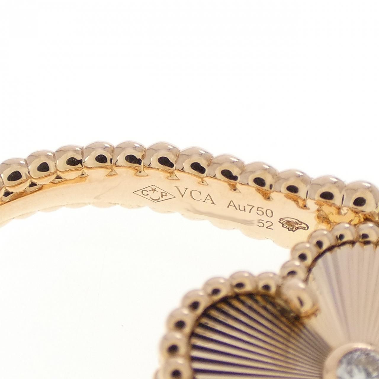 Van Cleef & Arpels Vintage Alhambra Reversible Ring — view 5