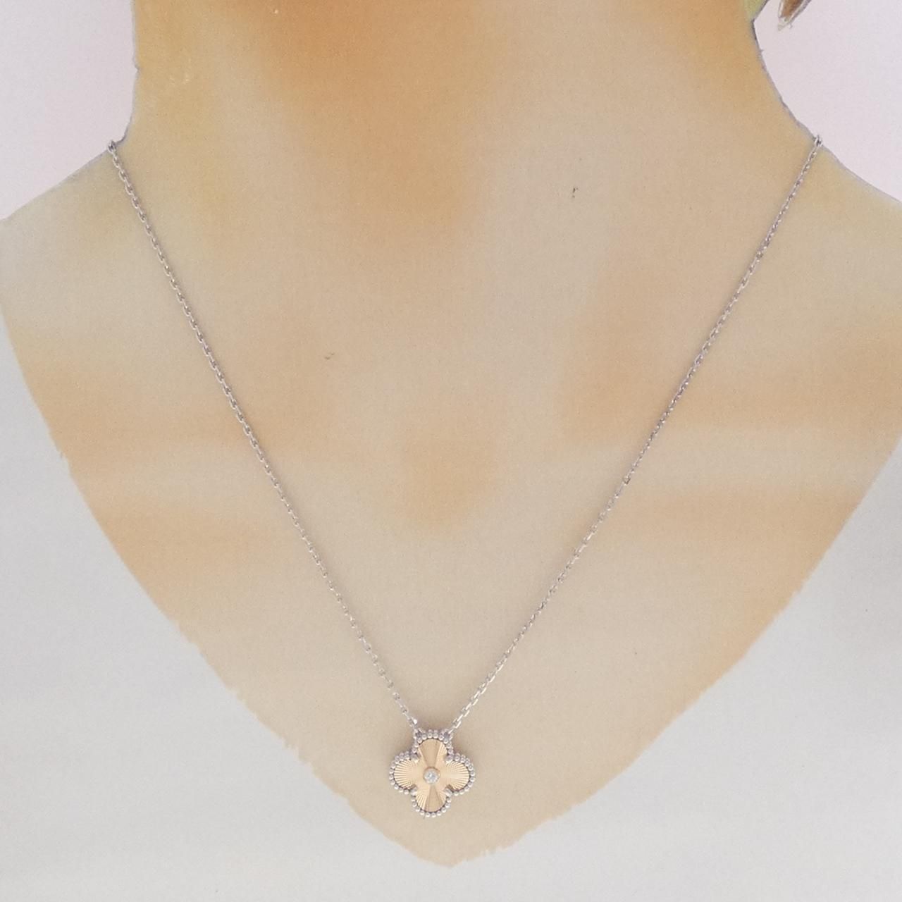 Van Cleef & Arpels Vintage Alhambra Holiday Limited Necklace — view 6