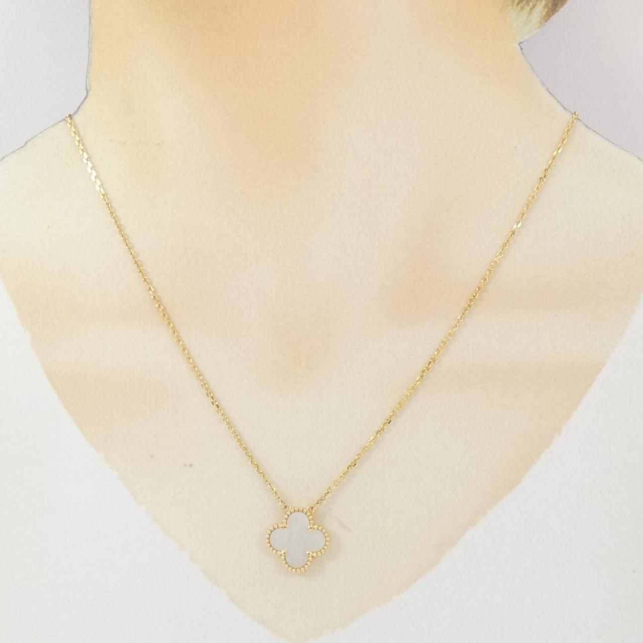 Van Cleef & Arpels Vintage Alhambra Necklace — view 5