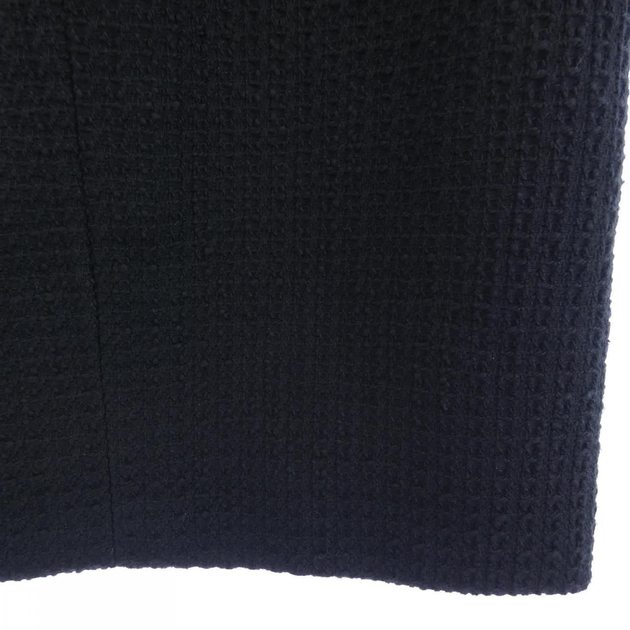 Chanel 07c Skirt Navy — view 6