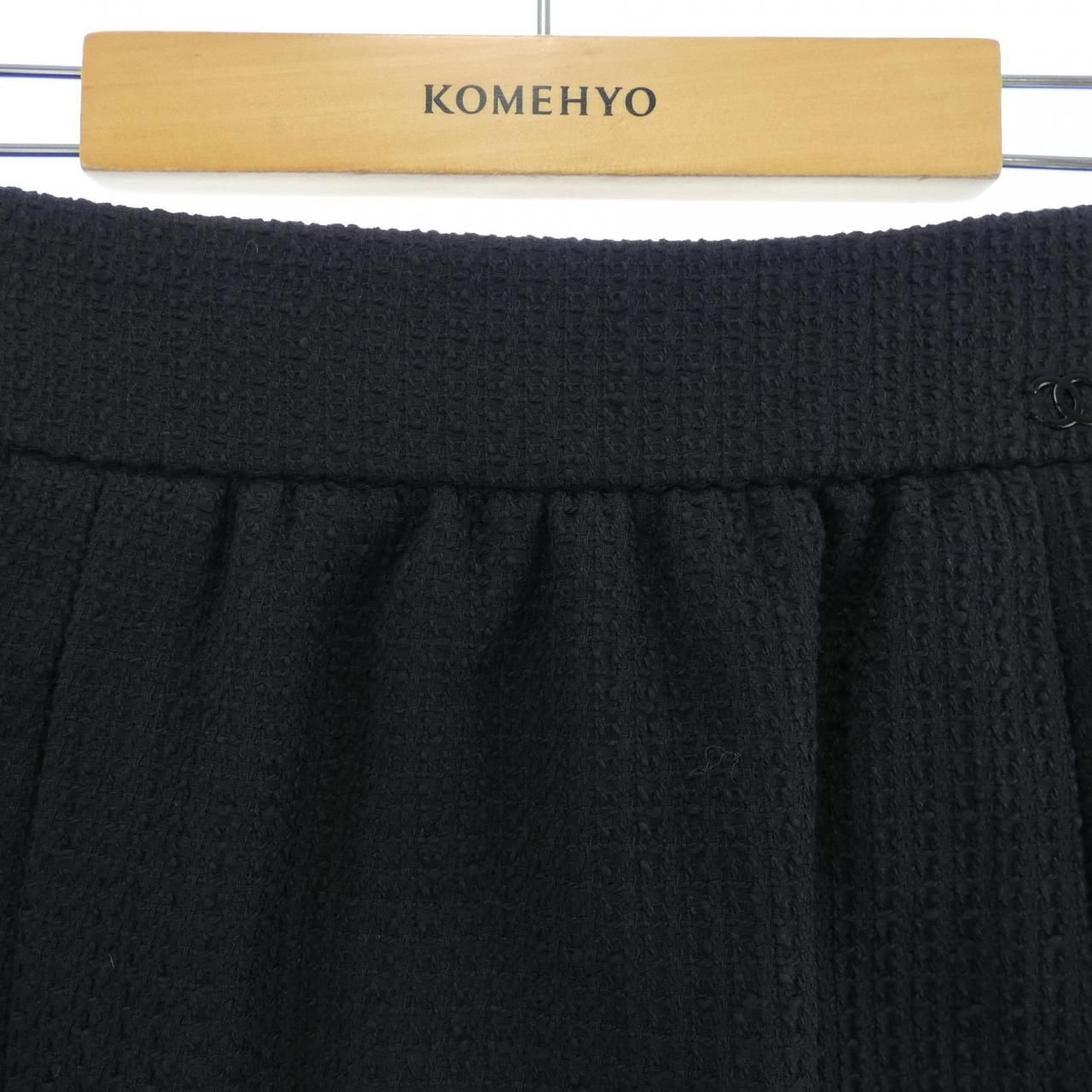 Chanel 07c Skirt Navy — view 5