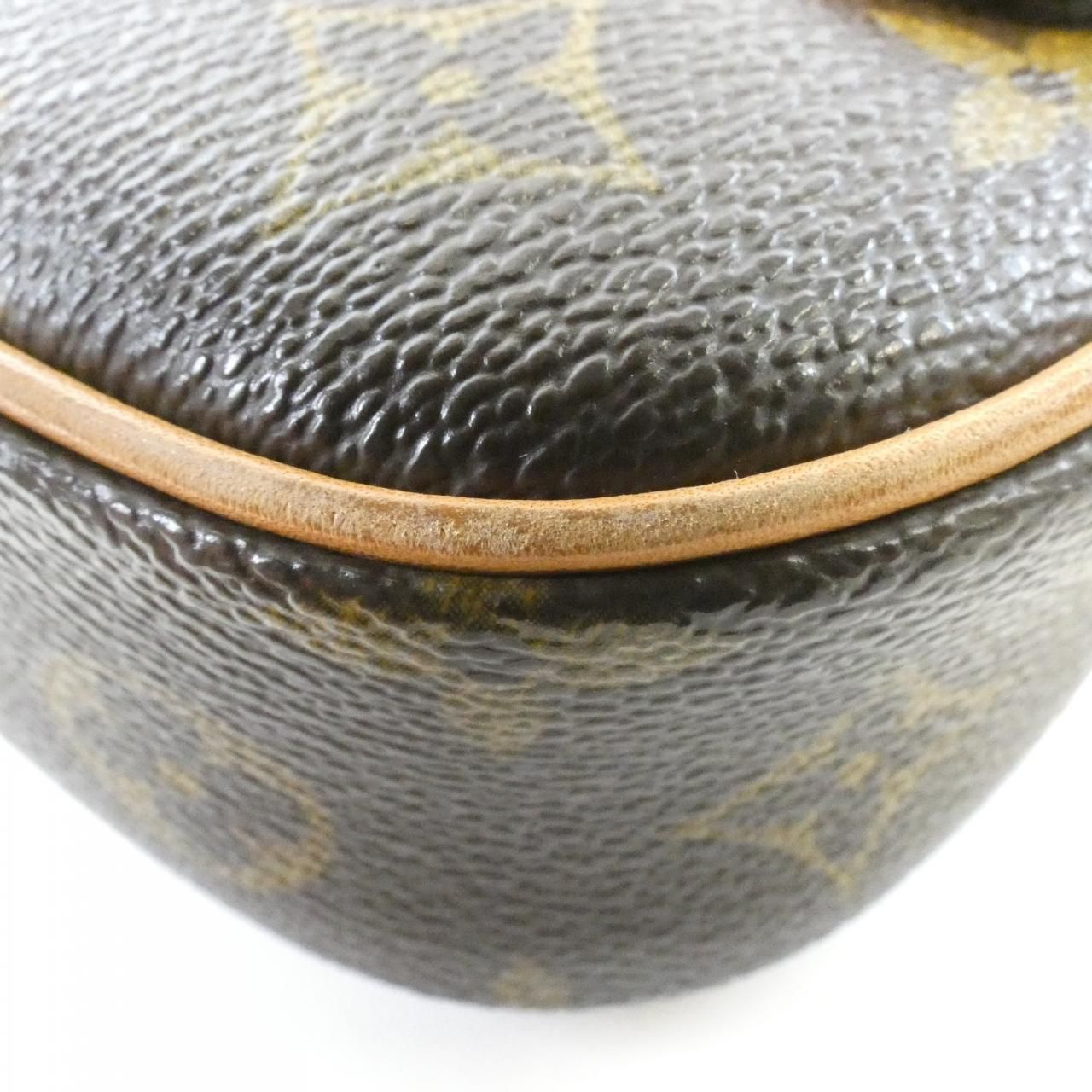 Louis Vuitton Monogram Pochette Gange — view 3