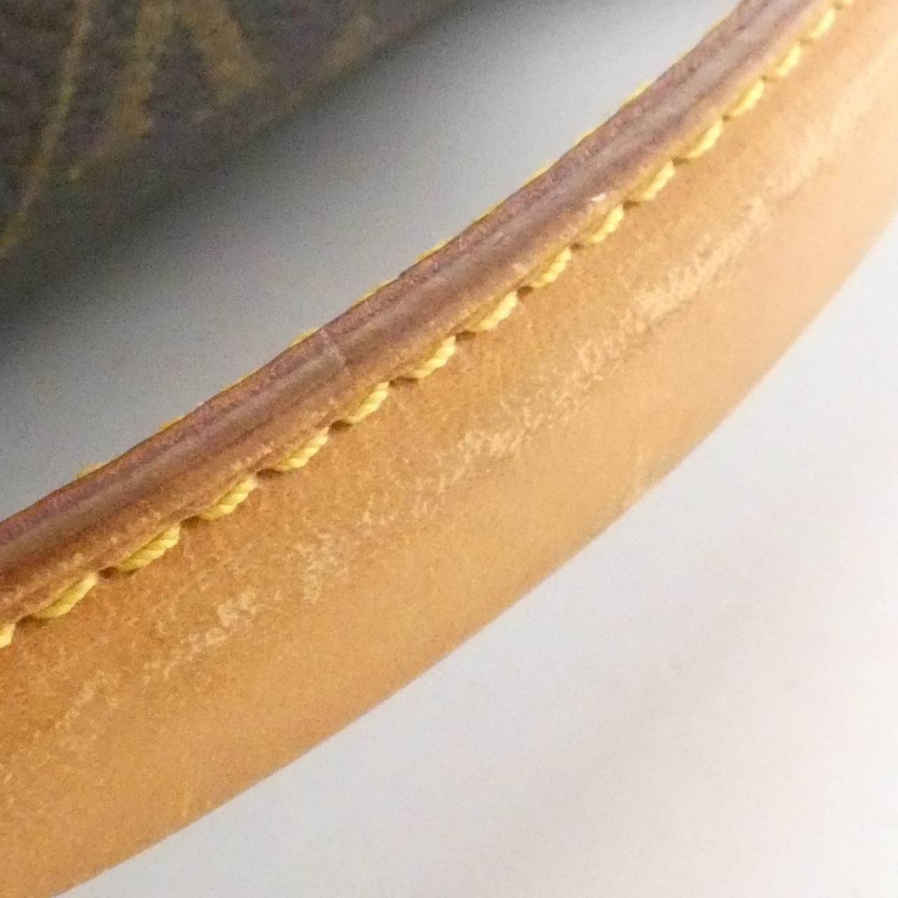 Louis Vuitton Monogram Beverly 41 cm — view 7