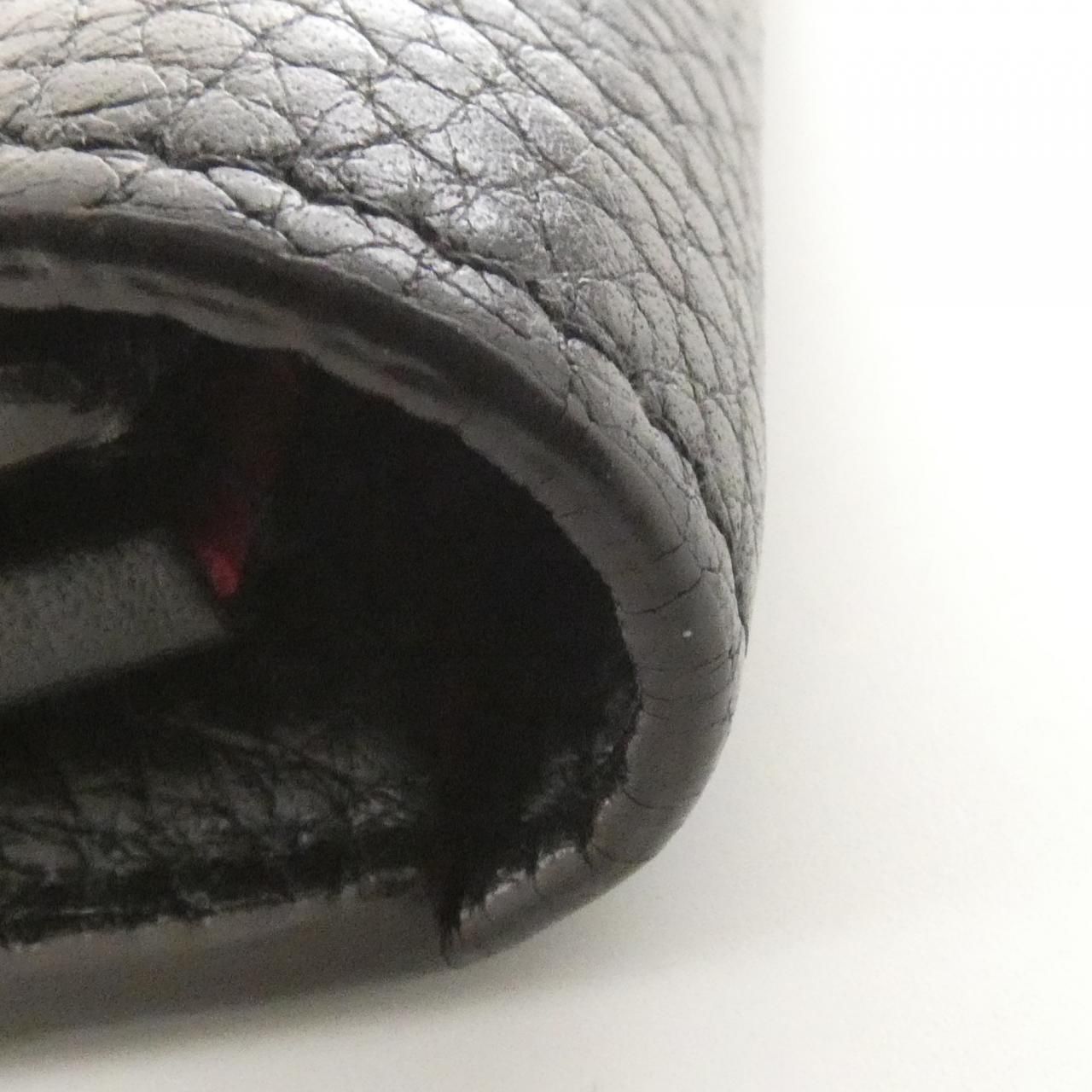 Louis Vuitton Taurillon Portefeuille Capucines Wallet — view 3