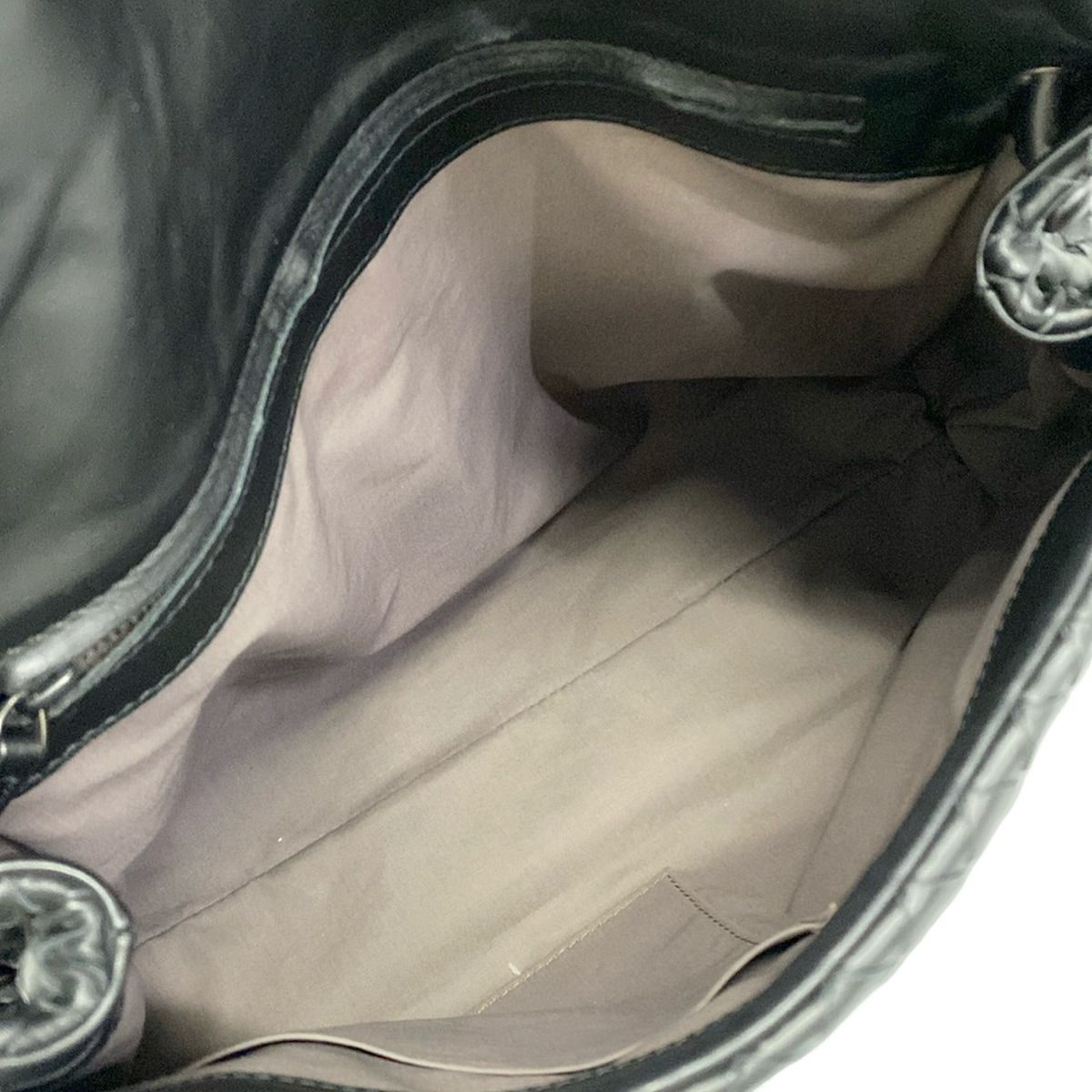 Bottega Veneta Shoulder Bag Intrecciato Black Leather — view 7