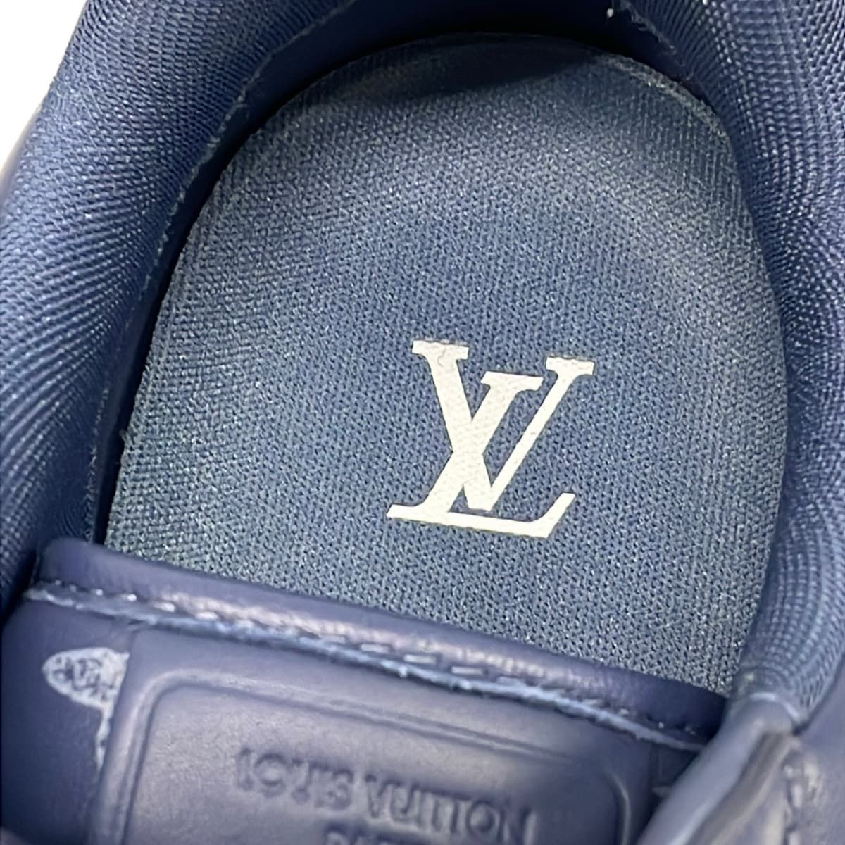 Louis Vuitton Sneakers 9 LV Butter Soft Blue Monogram Pattern Horse Leather — view 9