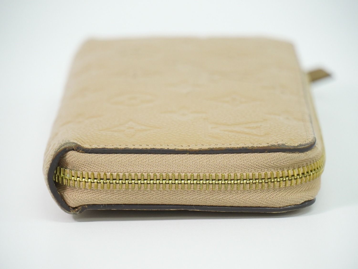 Louis Vuitton LV Zippy Wallet Monogram Empreinte Leather Beige — view 4