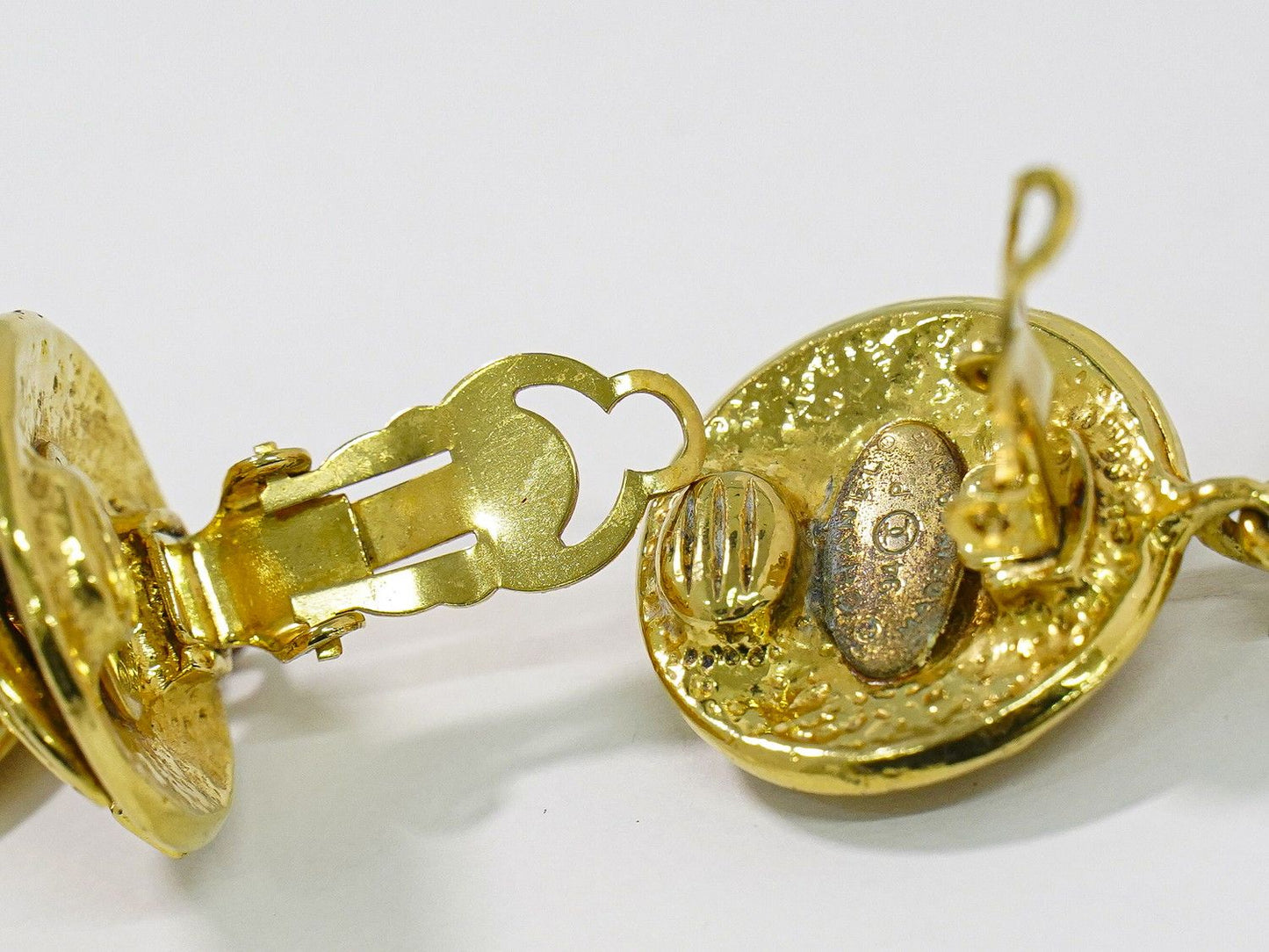 Chanel CC Logo Vintage Earrings Gold Plated — view 3