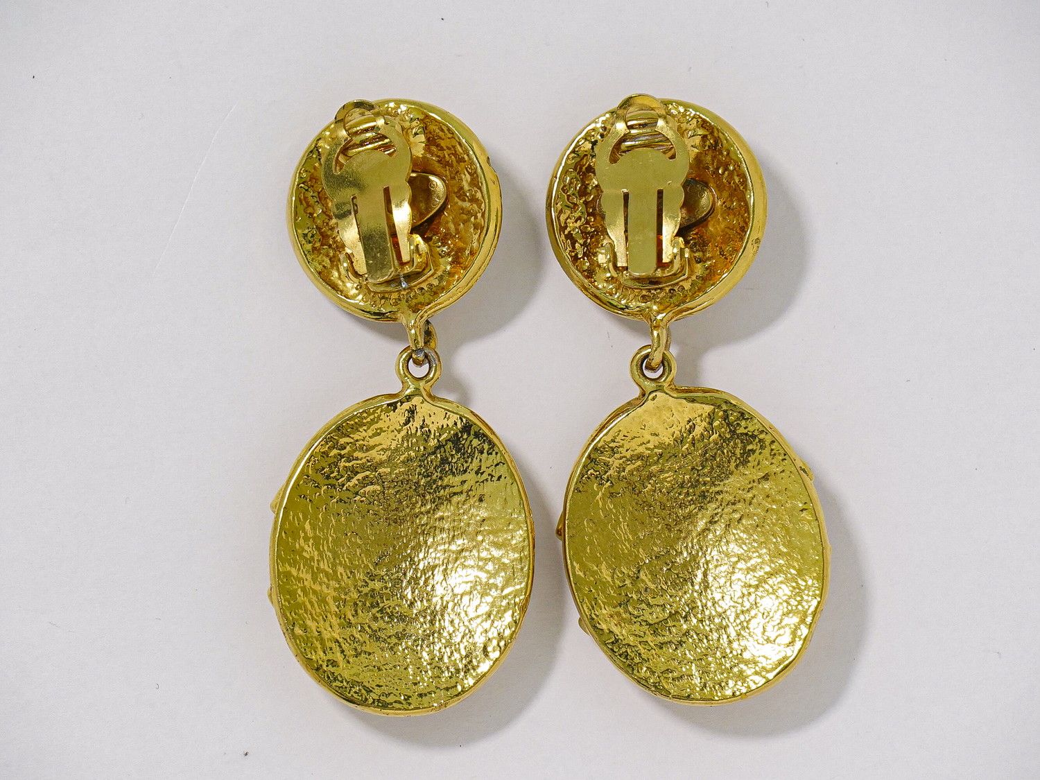 Chanel CC Logo Vintage Earrings Gold Plated — view 2