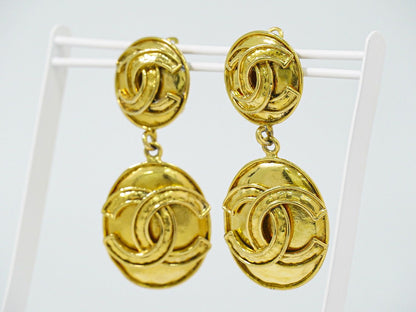 Chanel CC Logo Vintage Earrings Gold Plated — view 7