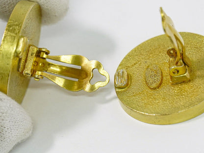Chanel CC Logo Earrings Gold Plated — view 3