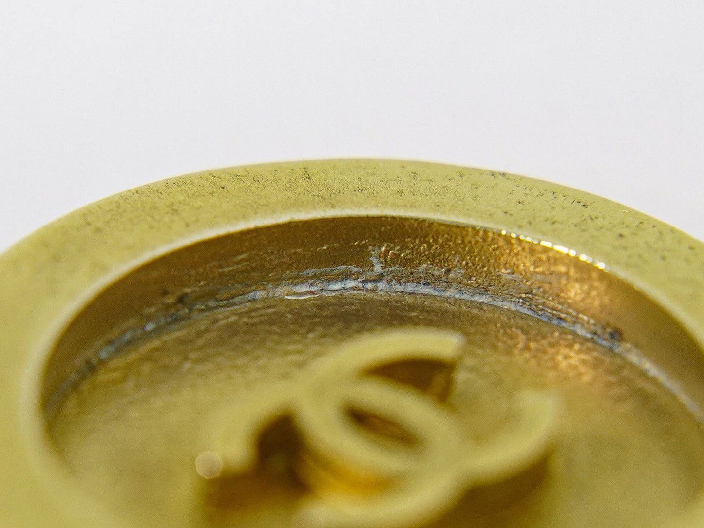 Chanel CC Logo Earrings Gold Plated — view 6