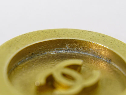 Chanel CC Logo Earrings Gold Plated — view 6