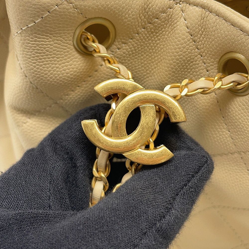 Chanel Chain Shoulder Bag CC Logo 25 Small Caviar Leather — view 9