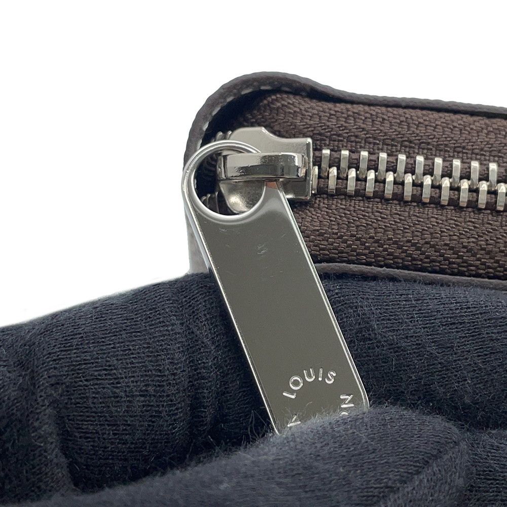 Louis Vuitton Wallet Monogram Zippy — view 5