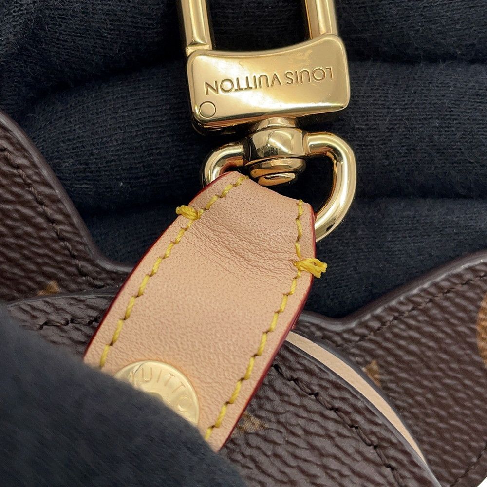 Louis Vuitton Bag Charm Monogram Dog Bag Holder Shiba Key Bag Motif — view 9