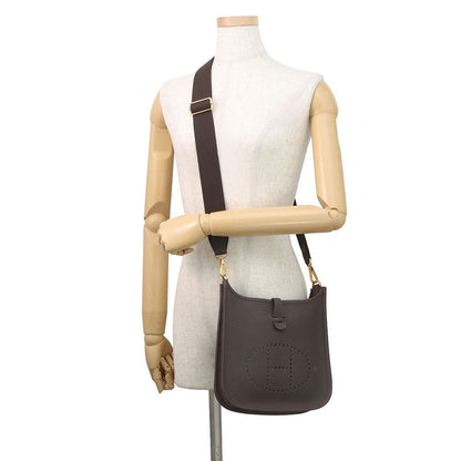 Hermes Shoulder Bag Evelyne 3 23 Gold Taurillon Clemence — view 4