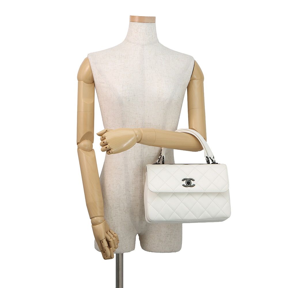 Chanel Handbag CC Logo Quilted Trendy CC Bag 2-Way Chain Shoulder White — view 4