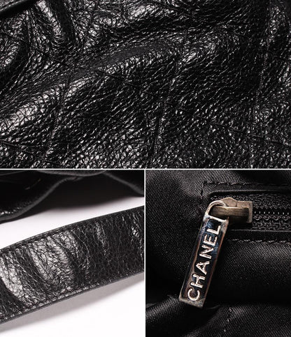 Chanel Leather Shoulder Bag Drawstring Quilted Silver on the Road — view 9