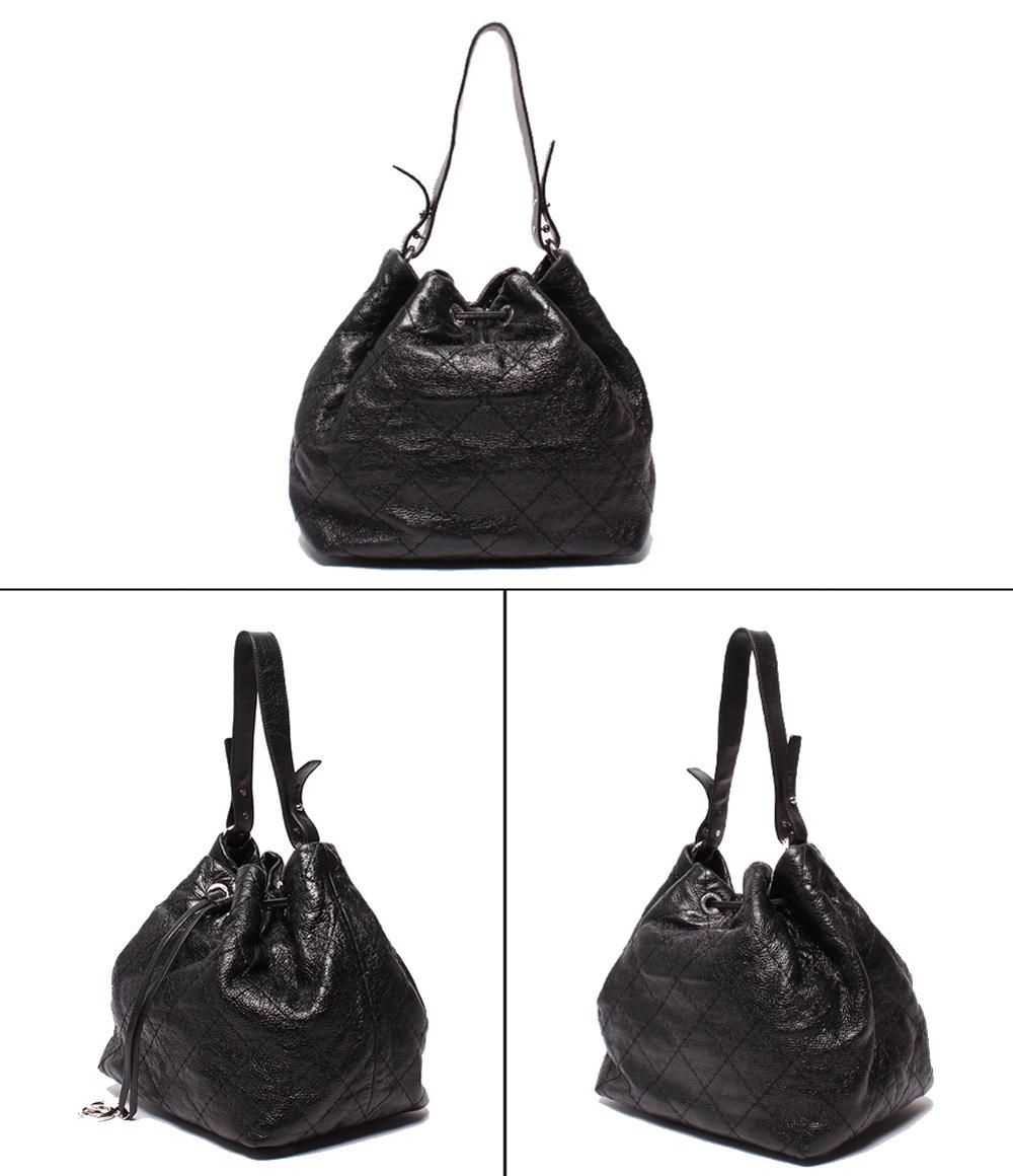 Chanel Leather Shoulder Bag Drawstring Quilted Silver on the Road — view 2