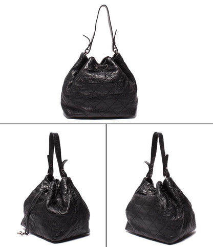 Chanel Leather Shoulder Bag Drawstring Quilted Silver on the Road — view 2