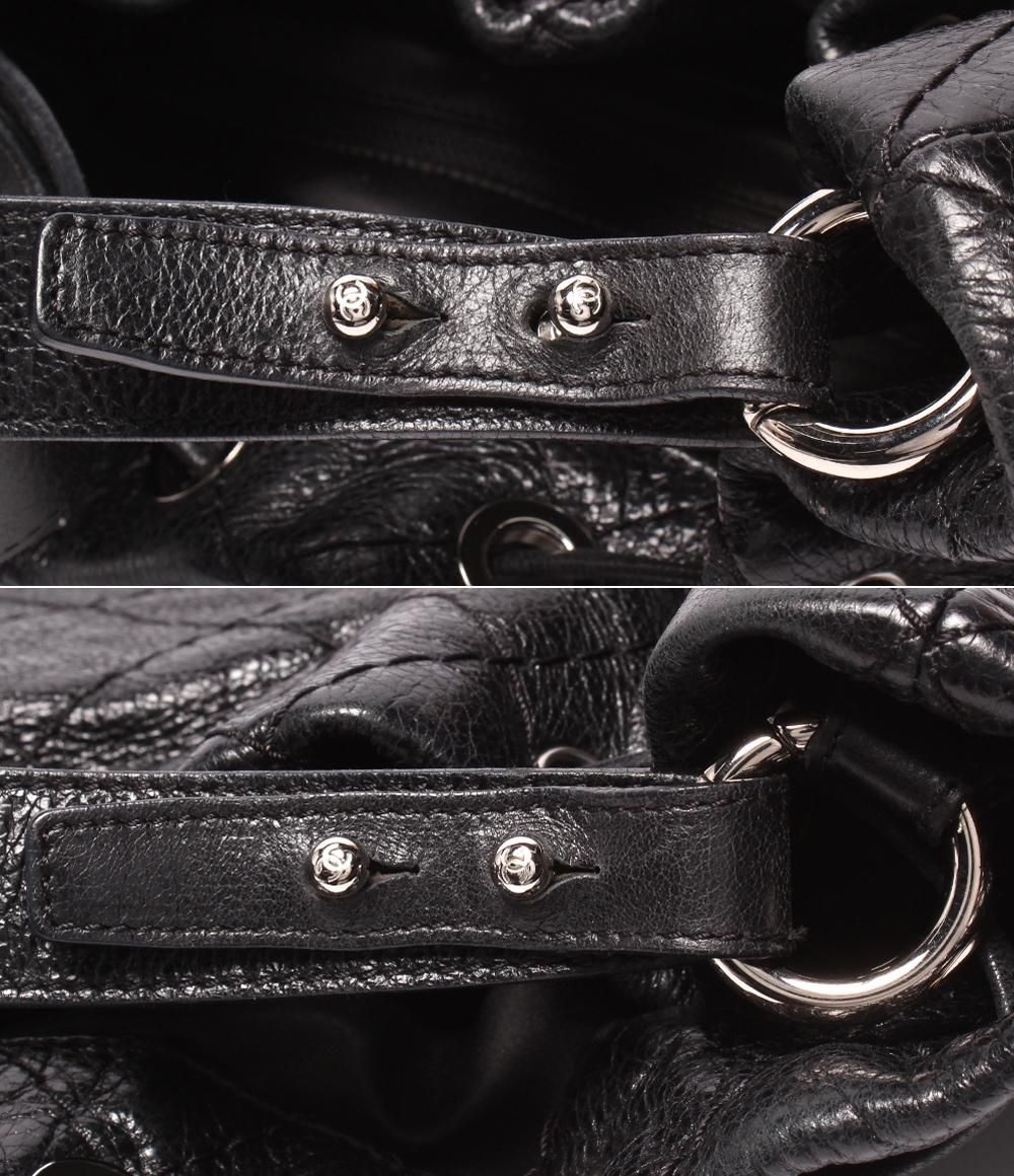 Chanel Leather Shoulder Bag Drawstring Quilted Silver on the Road — view 7
