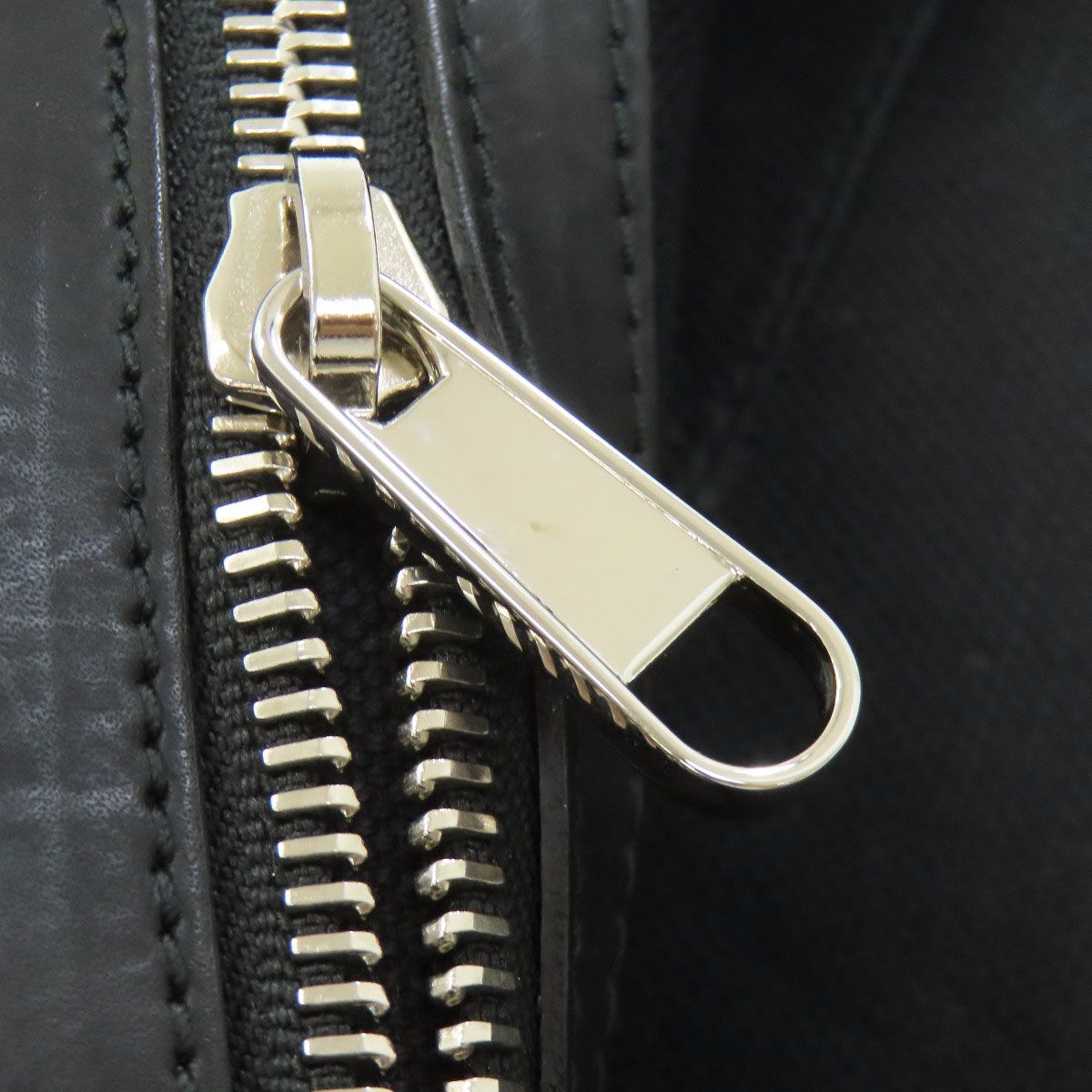 Gucci GG Supreme Messenger Shoulder — view 8