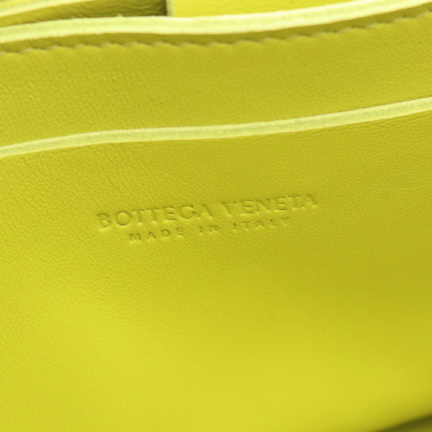 Bottega Veneta Waist Bag Cassette Maxi Intrecciato Yellow Green Leather Mini — view 4
