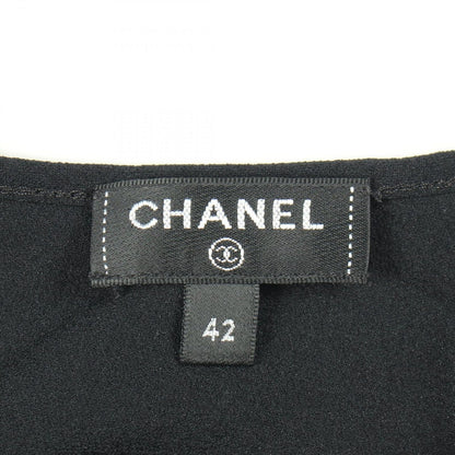Chanel Top Camellia Icon Pearl Short Sleeve Black Silk — view 3