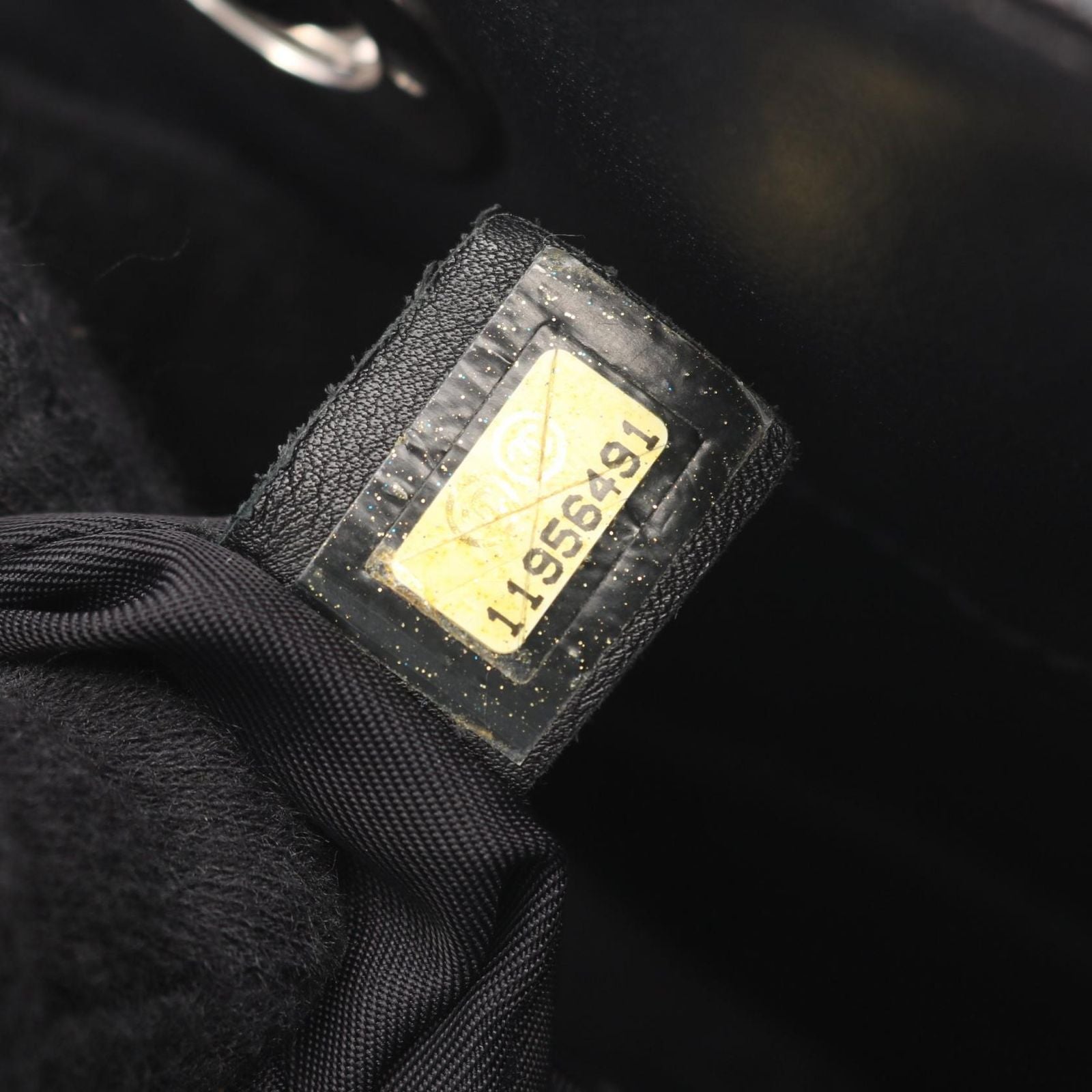 Chanel Tote Paris Biarritz MM Black Leather Canvas — view 5